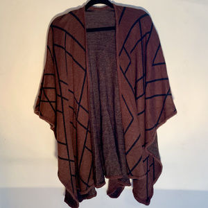 Franscesca's Maroon kimono sweater